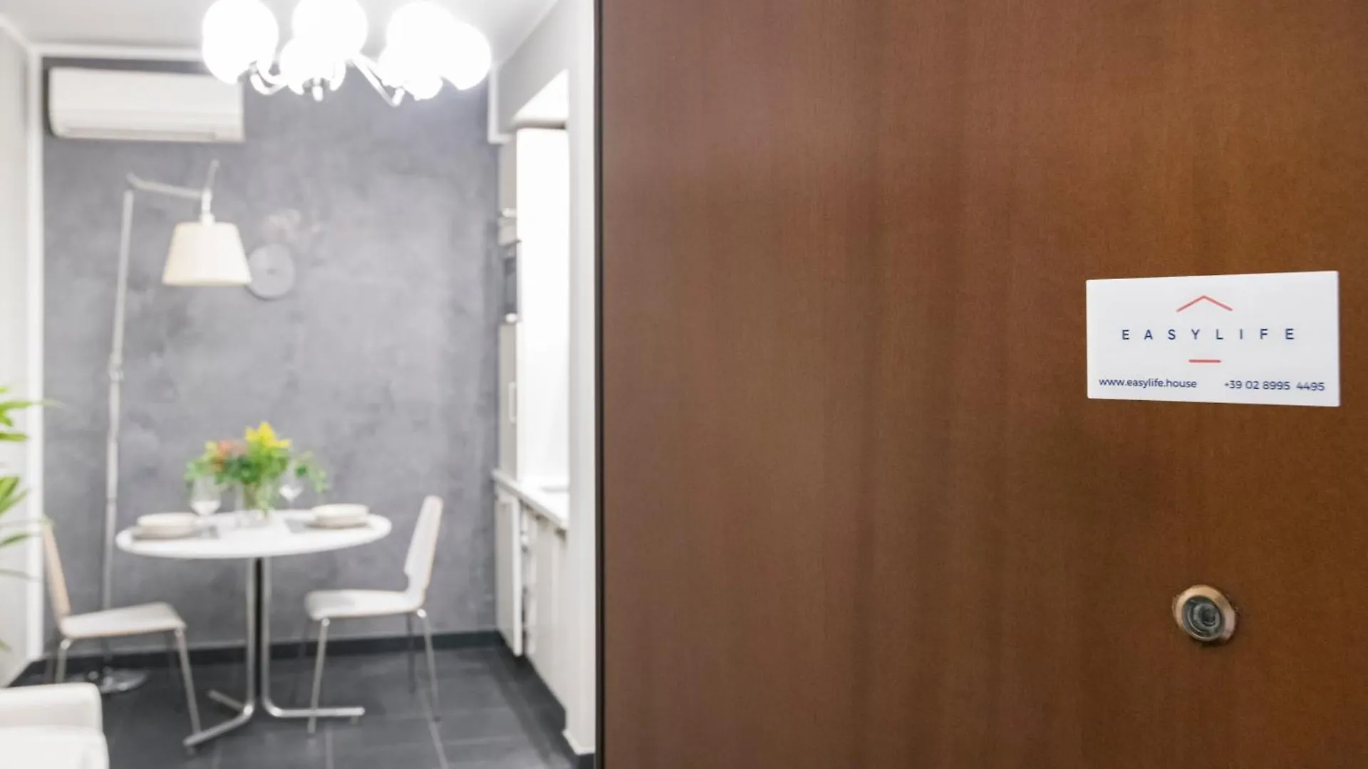 Easylife - The Magnificent Flat Porta Venezia Apartment Milan