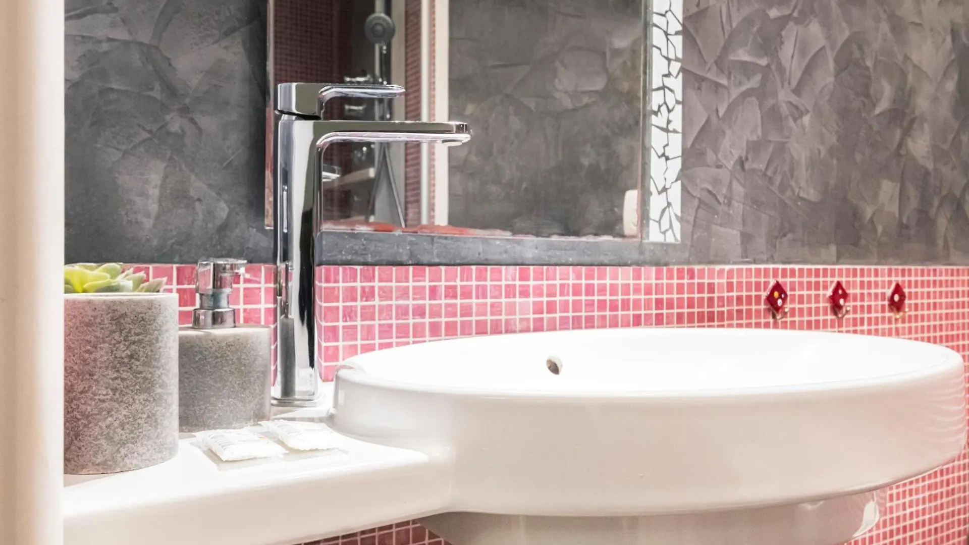 Easylife - The Magnificent Flat Porta Venezia Apartment Milan