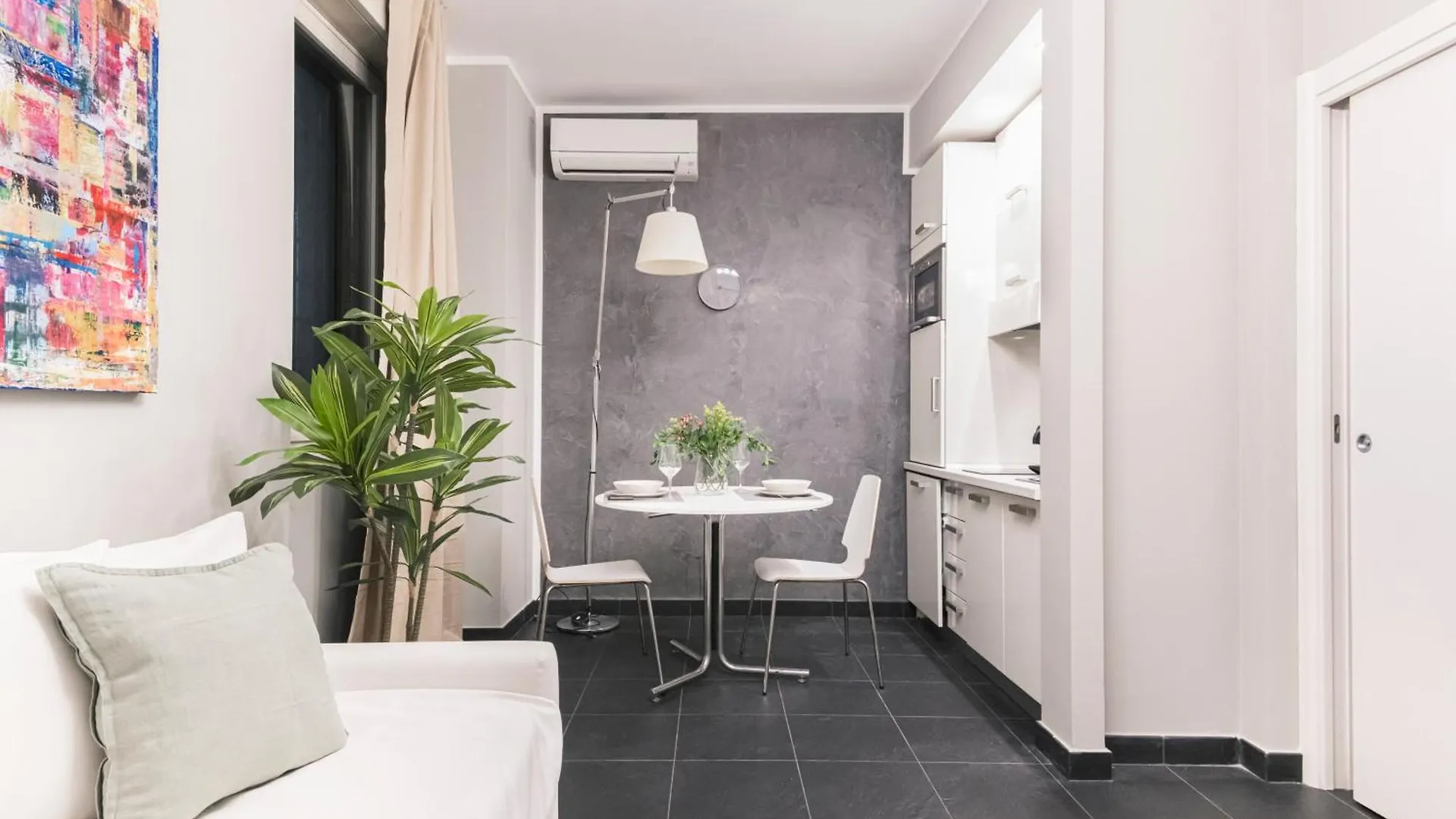 Easylife - The Magnificent Flat Porta Venezia Apartment Milan