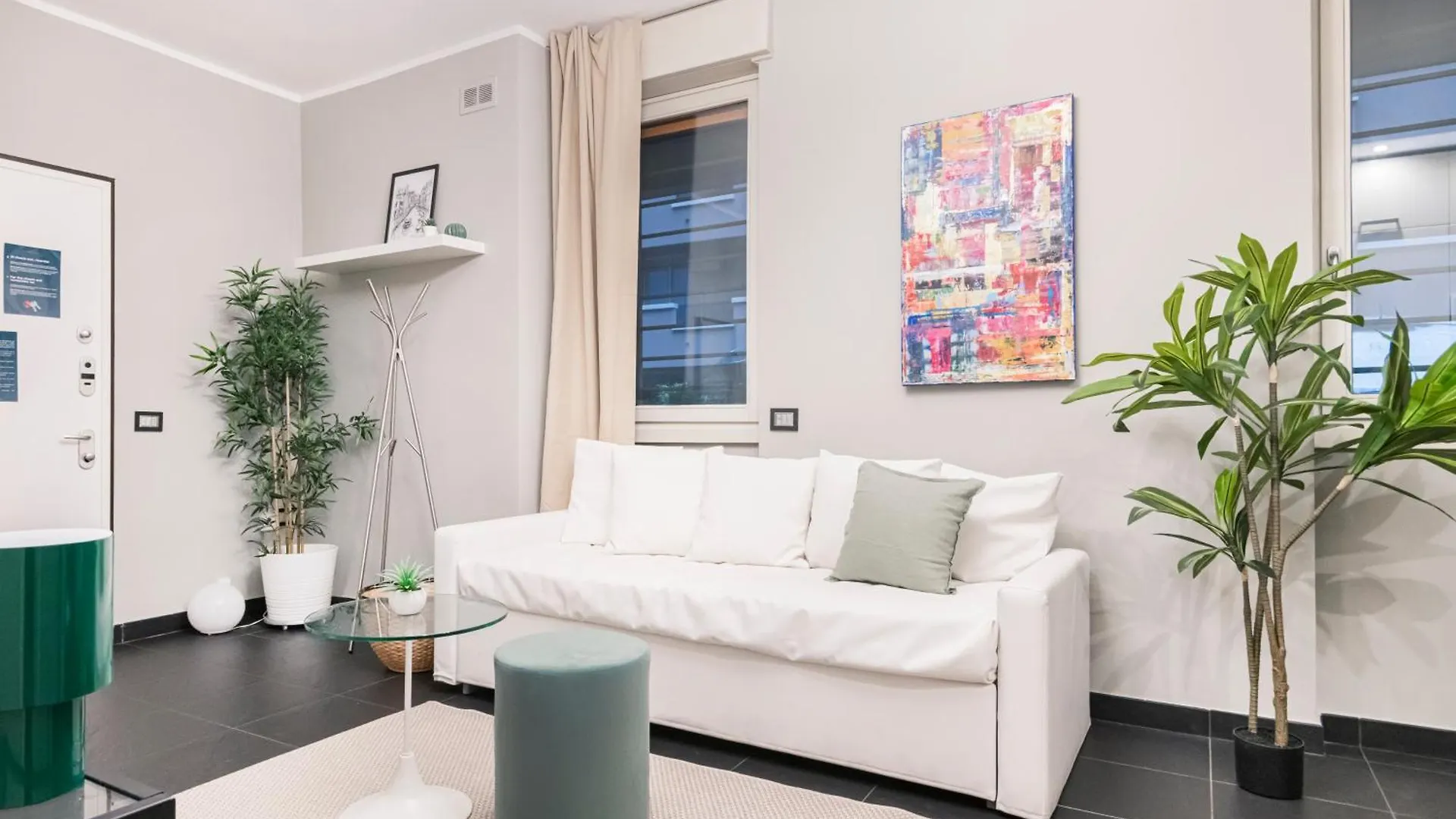 Easylife - The Magnificent Flat Porta Venezia Apartment Milan Italy