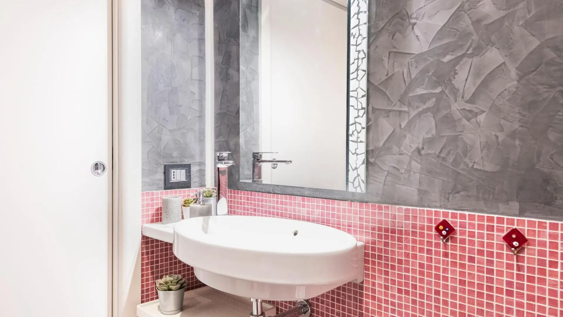 Easylife - The Magnificent Flat Porta Venezia Apartment Milan