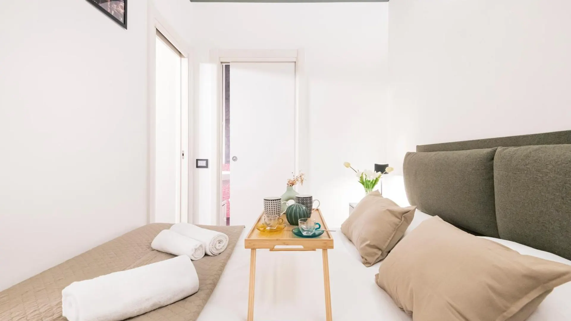 Easylife - The Magnificent Flat Porta Venezia Apartment Milan Italy