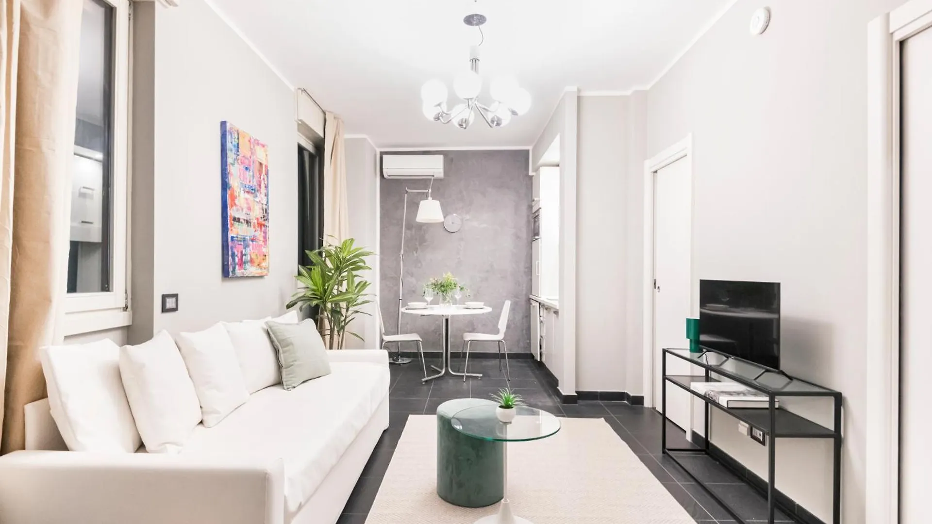 Easylife - The Magnificent Flat Porta Venezia Apartment Milan Italy