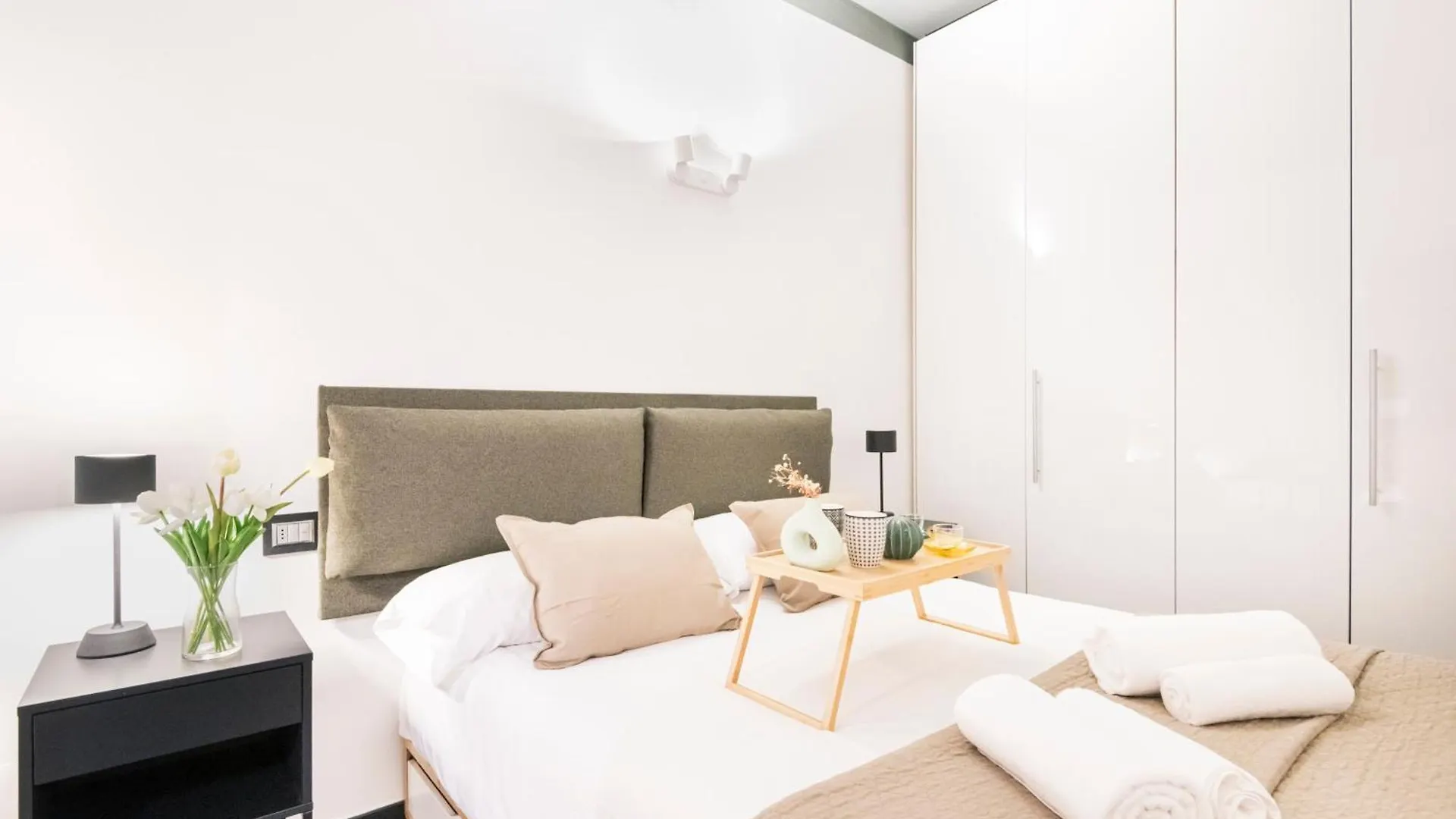 Easylife - The Magnificent Flat Porta Venezia Apartment Milan