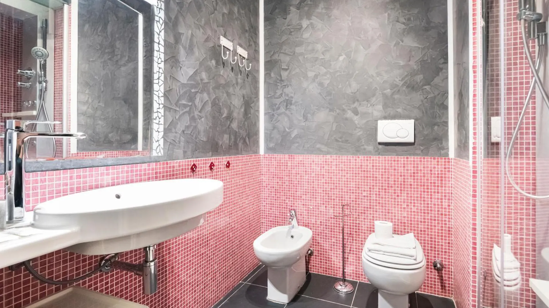 Easylife - The Magnificent Flat Porta Venezia Apartment Milan 0*,  Italy